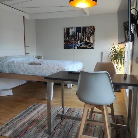 Studio Avec Terrasse Proche Des Transports. Issy-les-Moulineaux Exterior foto