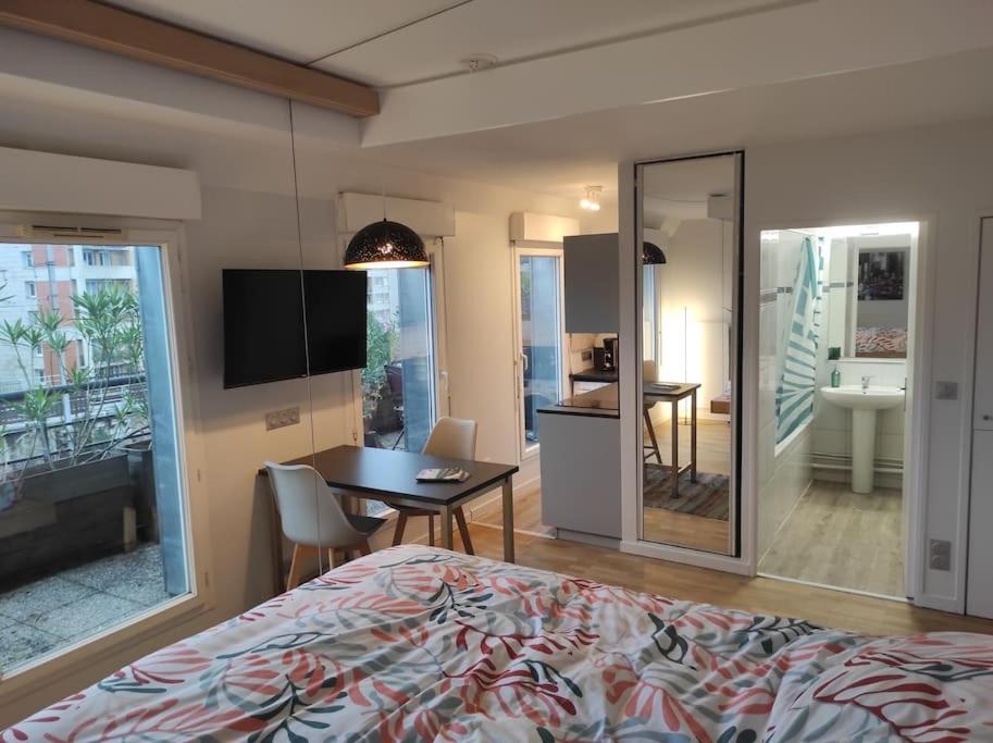 Studio Avec Terrasse Proche Des Transports. Issy-les-Moulineaux Exterior foto